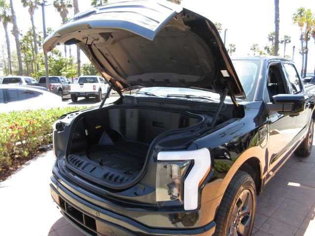 Used 2023 Ford F150 Lightning Lariat w/ Equipment Group 511A High AWD/4WD image 30