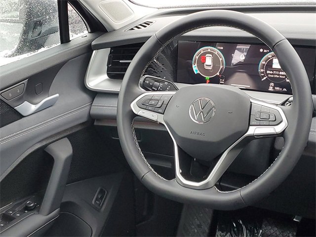 New 2026 Volkswagen Tiguan SE image 16