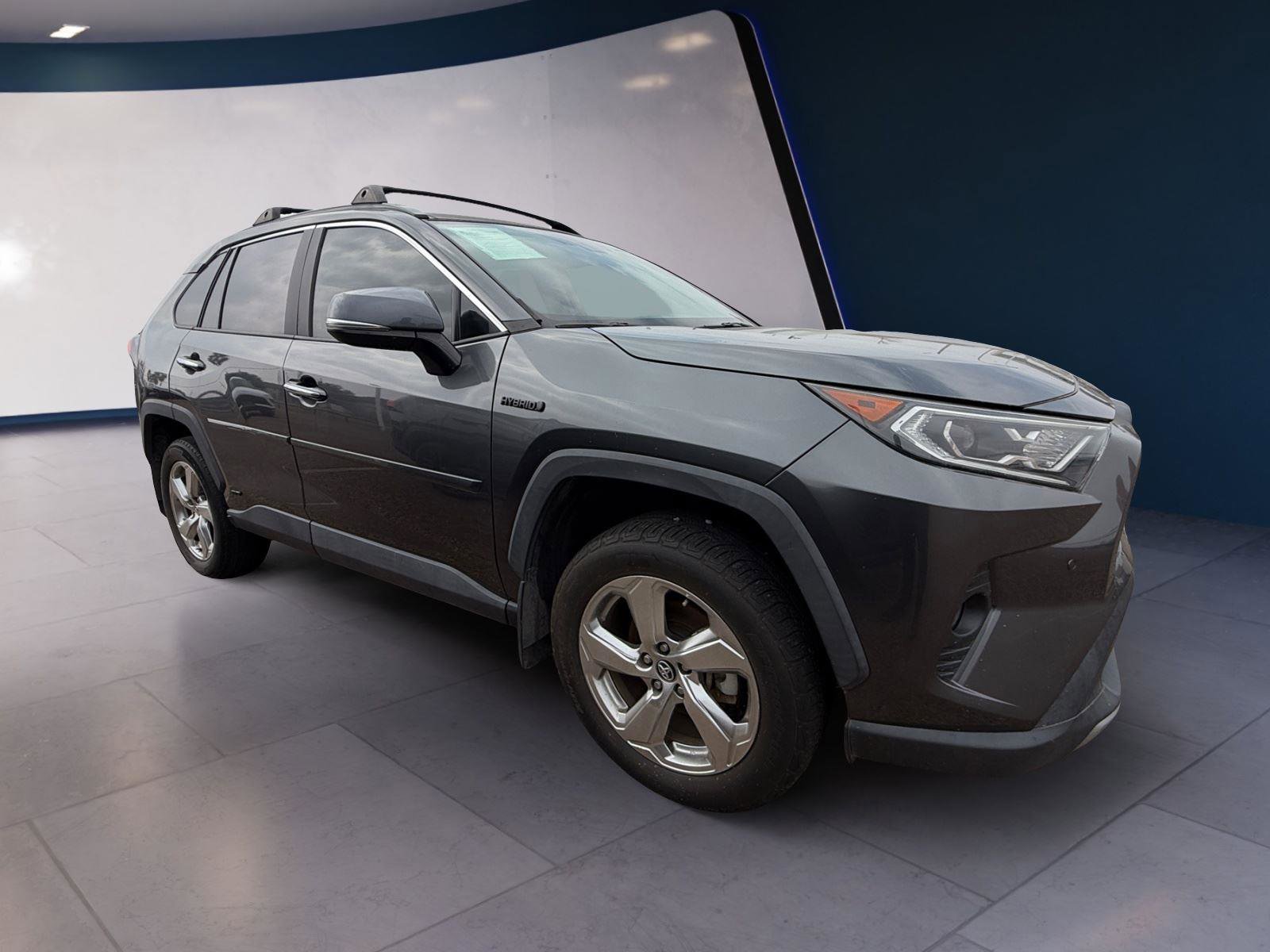 Used 2020 Toyota RAV4 Limited image 7