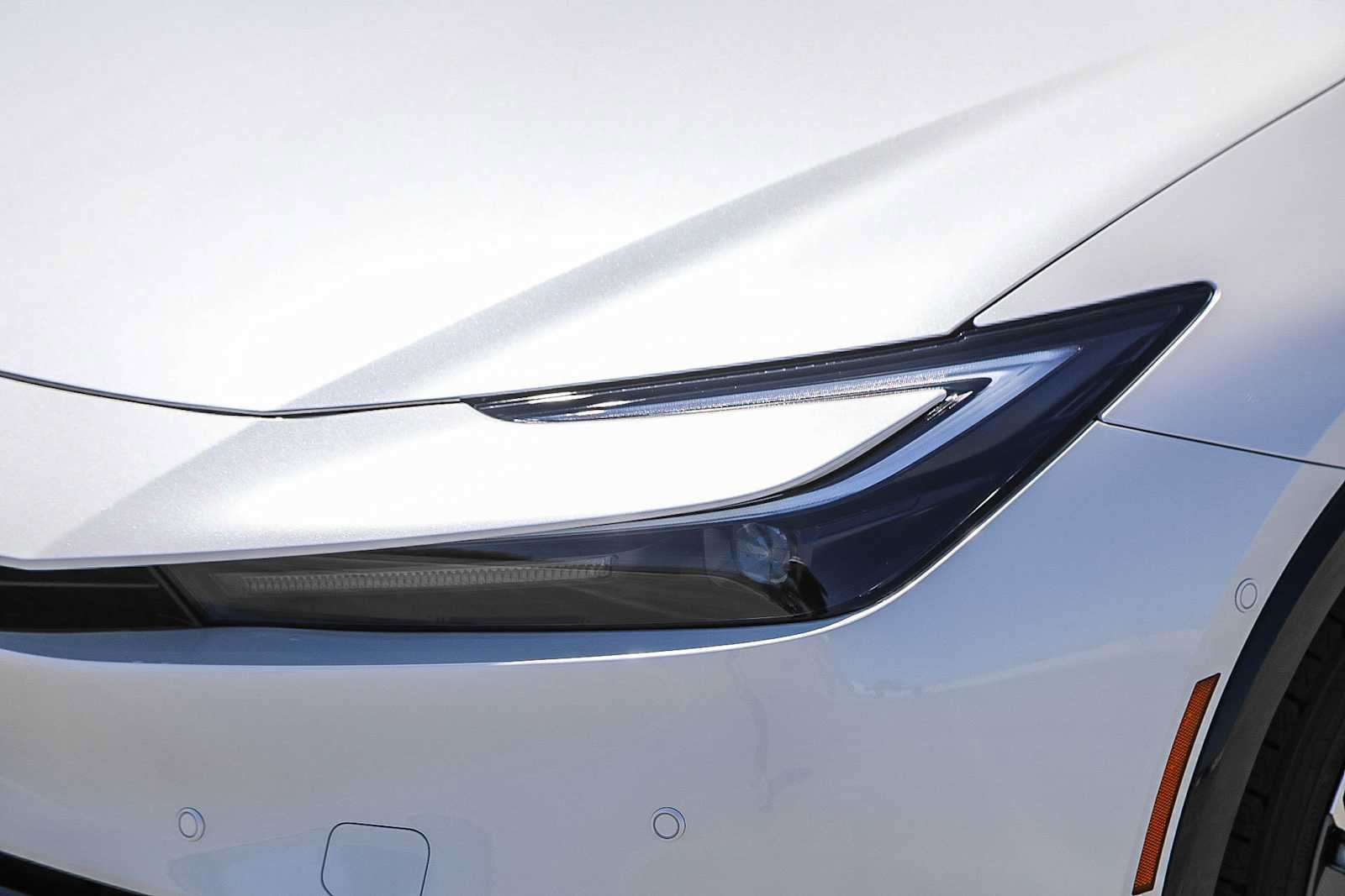 New 2026 Toyota Prius Limited FWD image 8