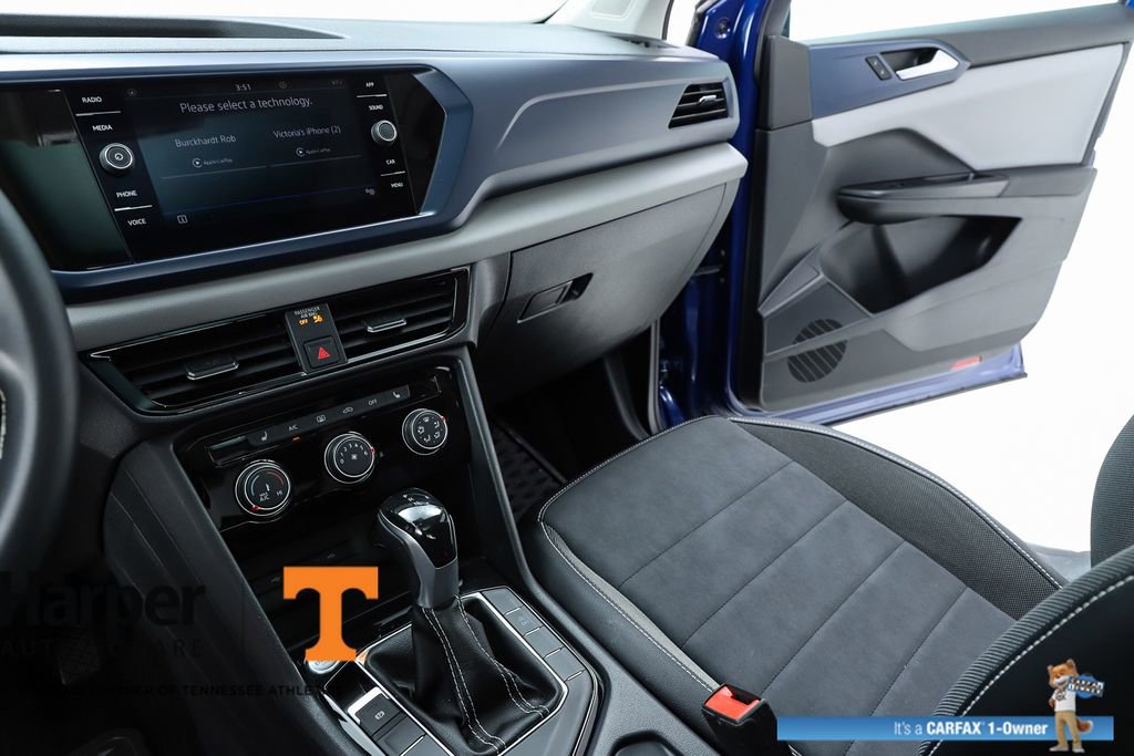 Used 2023 Volkswagen Taos SE w/ Panoramic Sunroof Package image 60