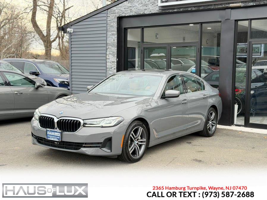 Used 2022 BMW 530i xDrive w/ Premium Package AWD/4WD image 5
