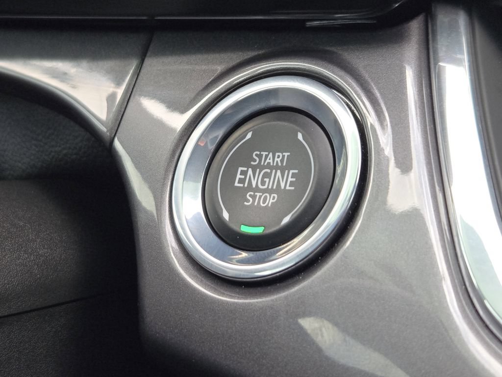 Used 2026 Chevrolet Trax ACTIV w/ Driver Confidence Package FWD image 16