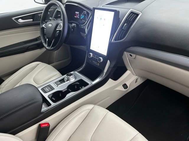 Used 2021 Ford Edge Titanium w/ Cargo Accessory Package image 32