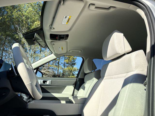 New 2026 Hyundai Santa Fe SE image 16