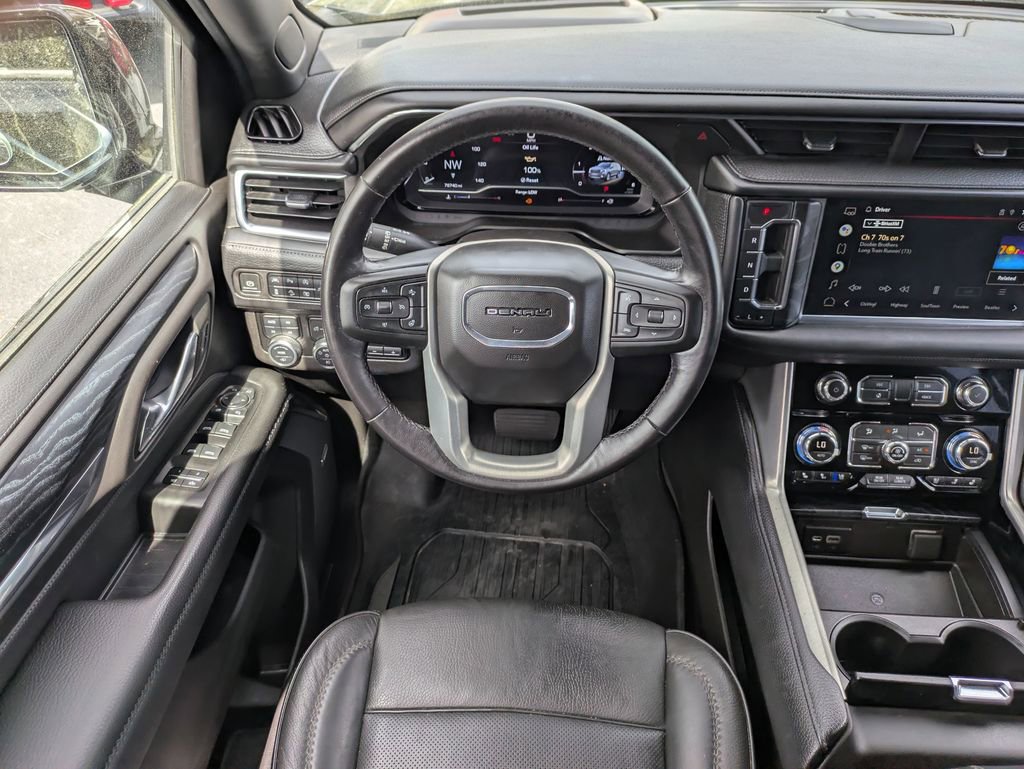 Used 2022 GMC Yukon Denali w/ Advanced Technology Package image 17