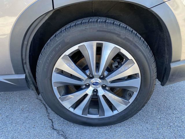 Used 2022 Subaru Ascent Limited w/ Technology Package image 8