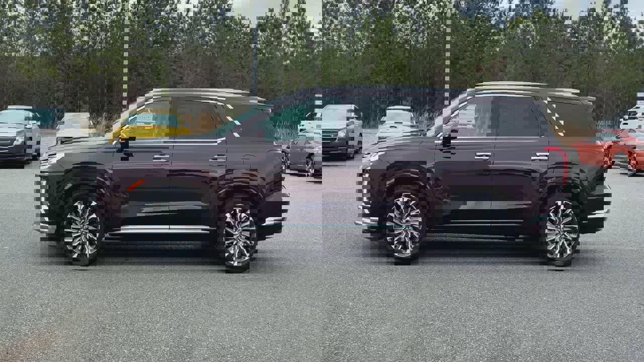 Used 2024 Hyundai Palisade Calligraphy image 5