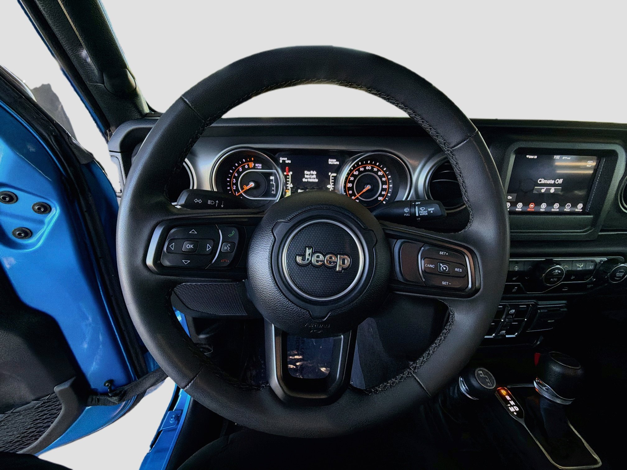 Used 2023 Jeep Gladiator Sport AWD/4WD image 17