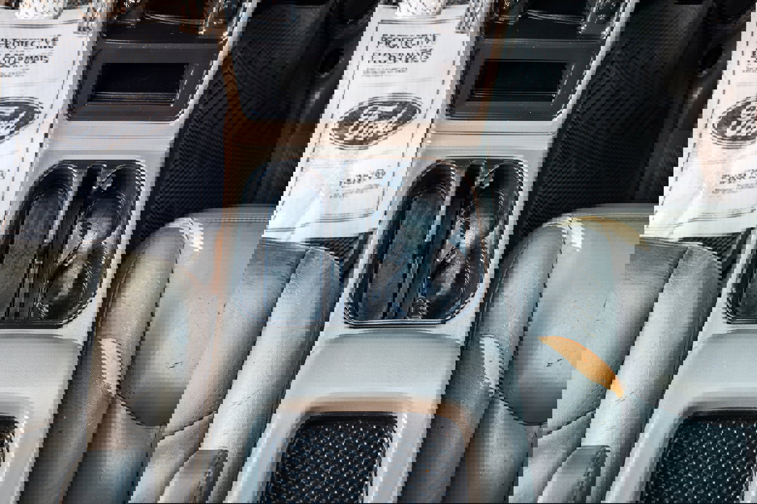 Used 2005 GMC Yukon XL 2500 SLT w/ SLT Preferred Equipment Group image 18