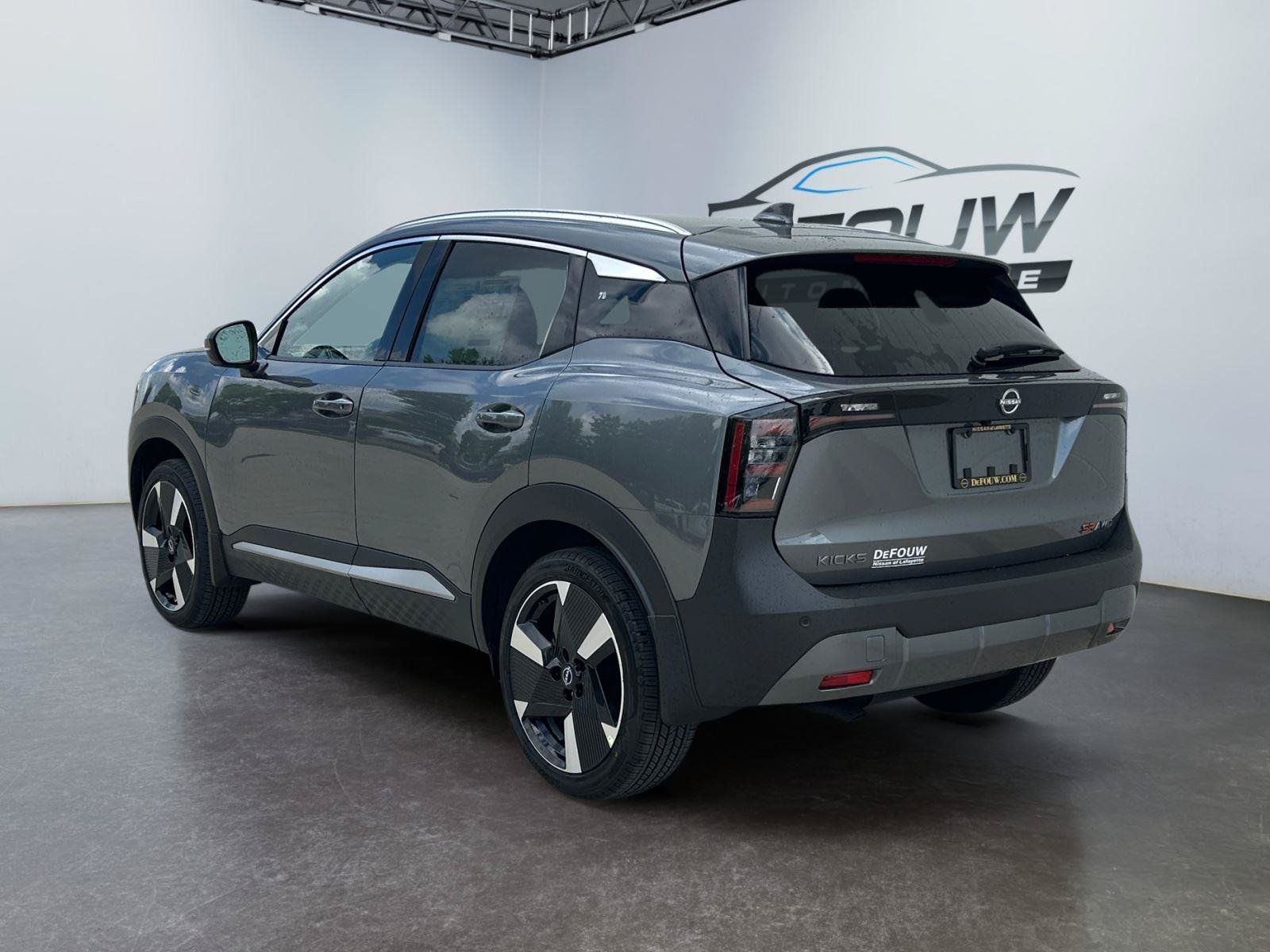 New 2025 Nissan Kicks SR w/ SR Premium Package AWD/4WD image 5