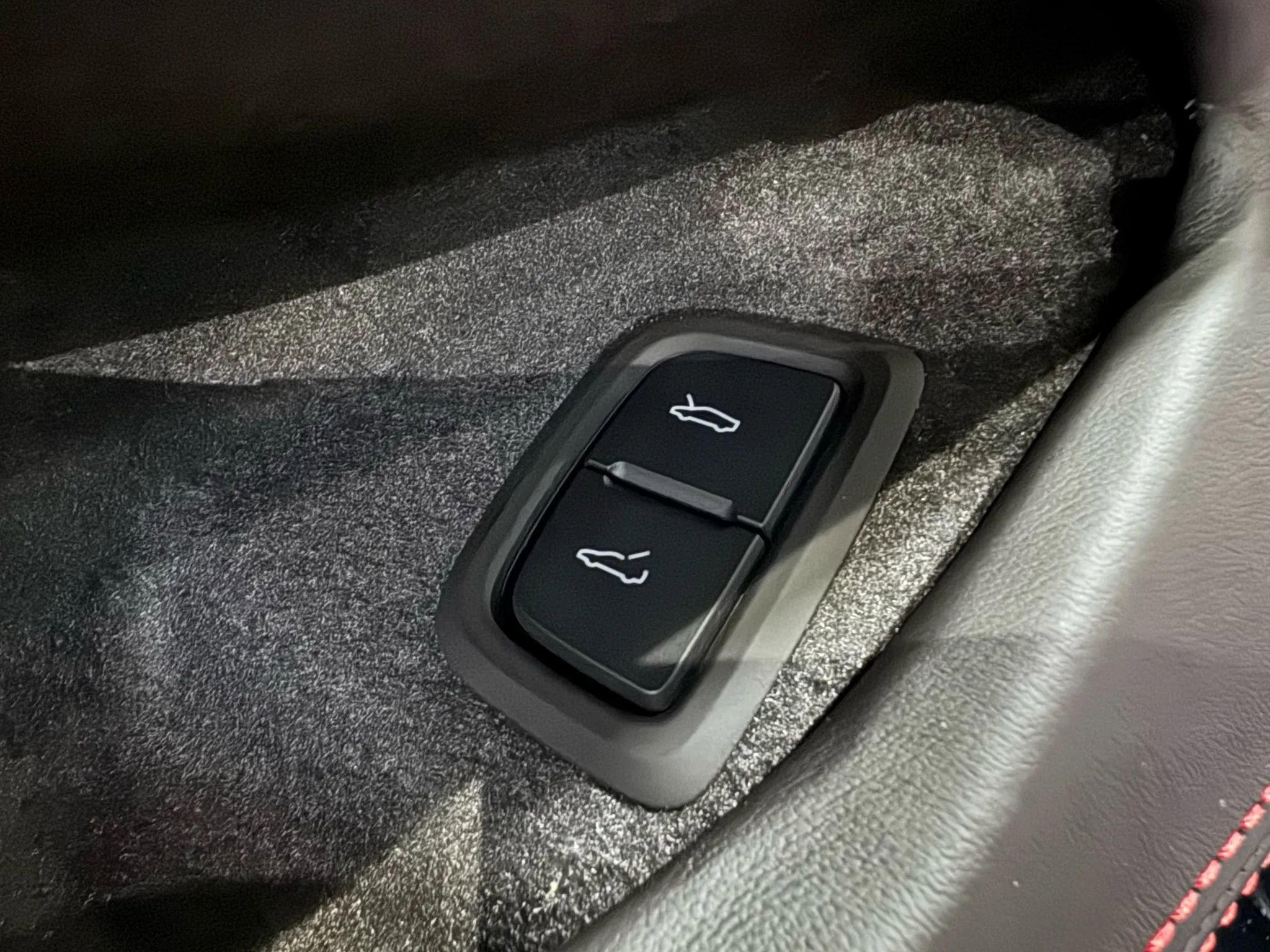 Used 2025 Chevrolet Corvette Z06 image 40