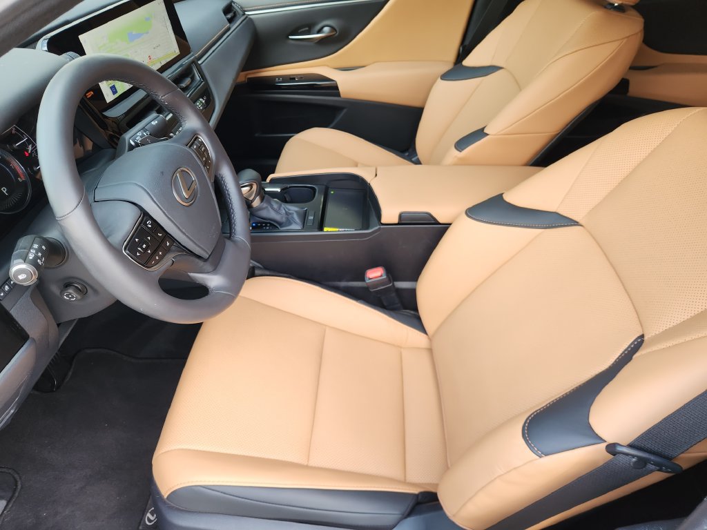 Certified 2025 Lexus ES 350 w/ Premium Package FWD image 13
