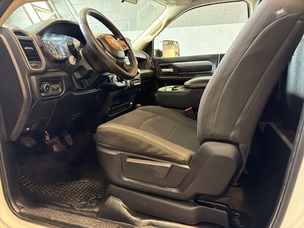 Used 2019 RAM 3500 Tradesman AWD/4WD image 3