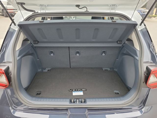 New 2026 Hyundai Venue SEL image 22
