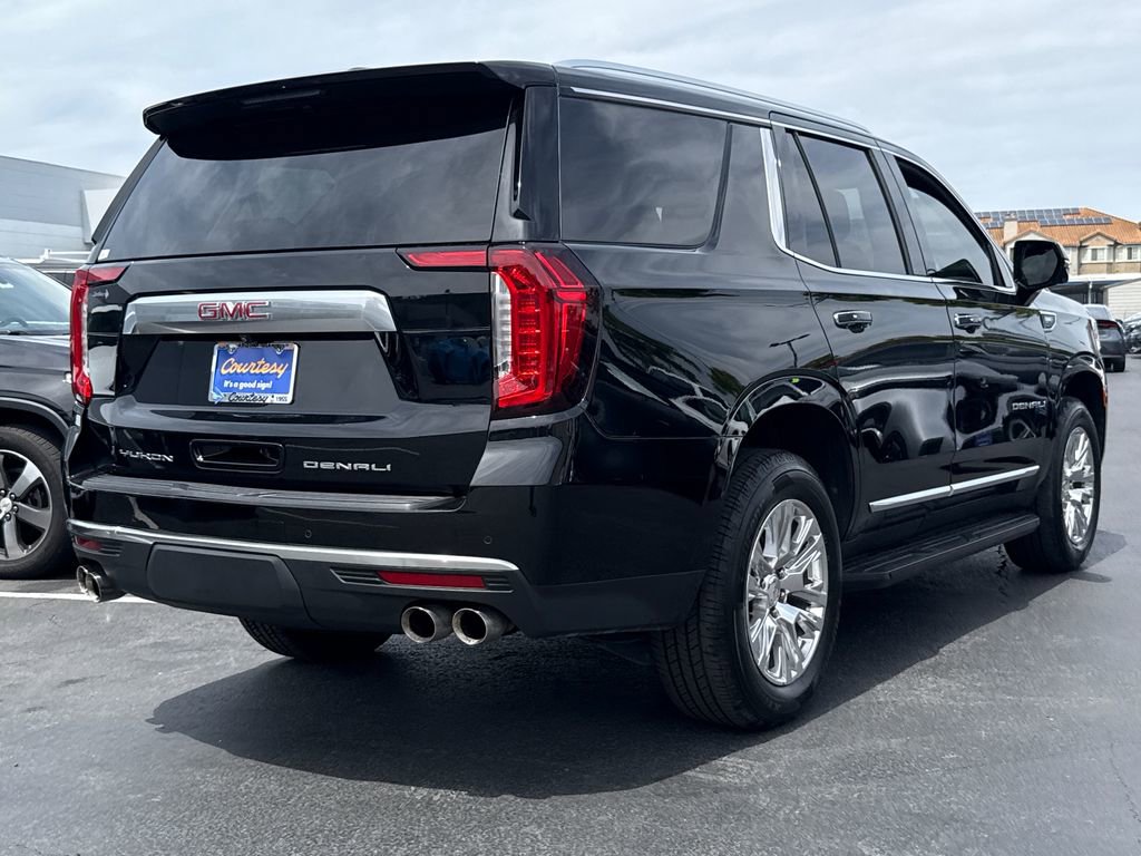 Used 2024 GMC Yukon Denali RWD image 13