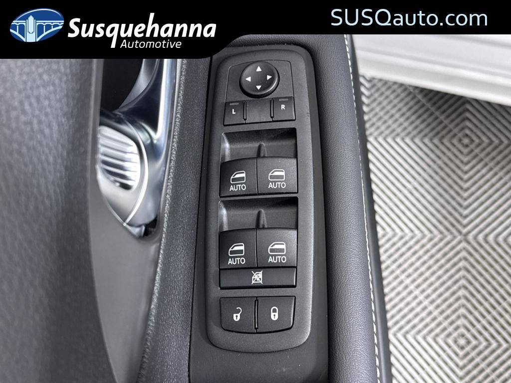 New 2026 Chrysler Voyager LX image 25