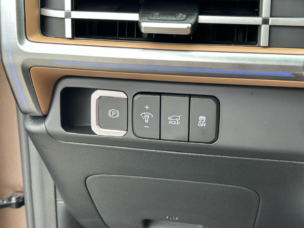 New 2027 Hyundai Santa Fe Calligraphy FWD image 31