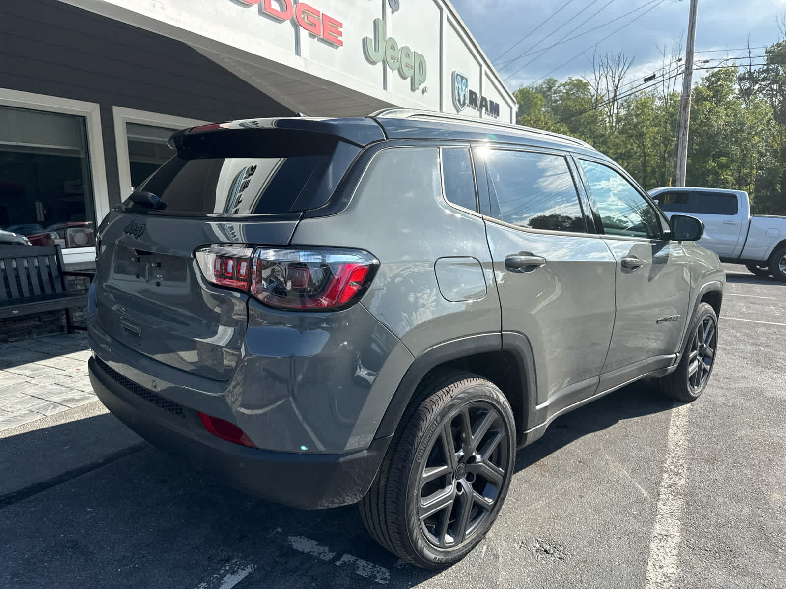 New 2026 Jeep Compass Limited AWD/4WD image 3