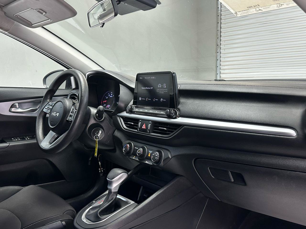 Used 2022 Kia Forte LXS FWD image 9