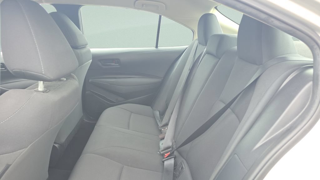 Used 2022 Toyota Corolla LE FWD image 10