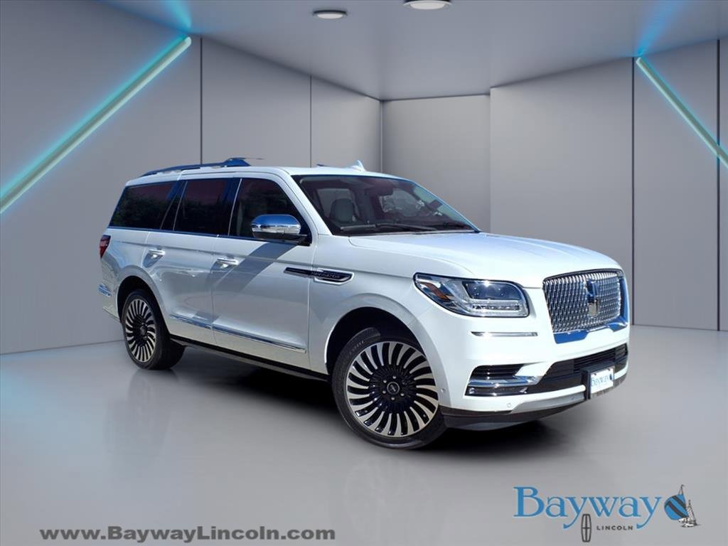Used 2021 Lincoln Navigator Black Label w/ Cargo Convenience Package