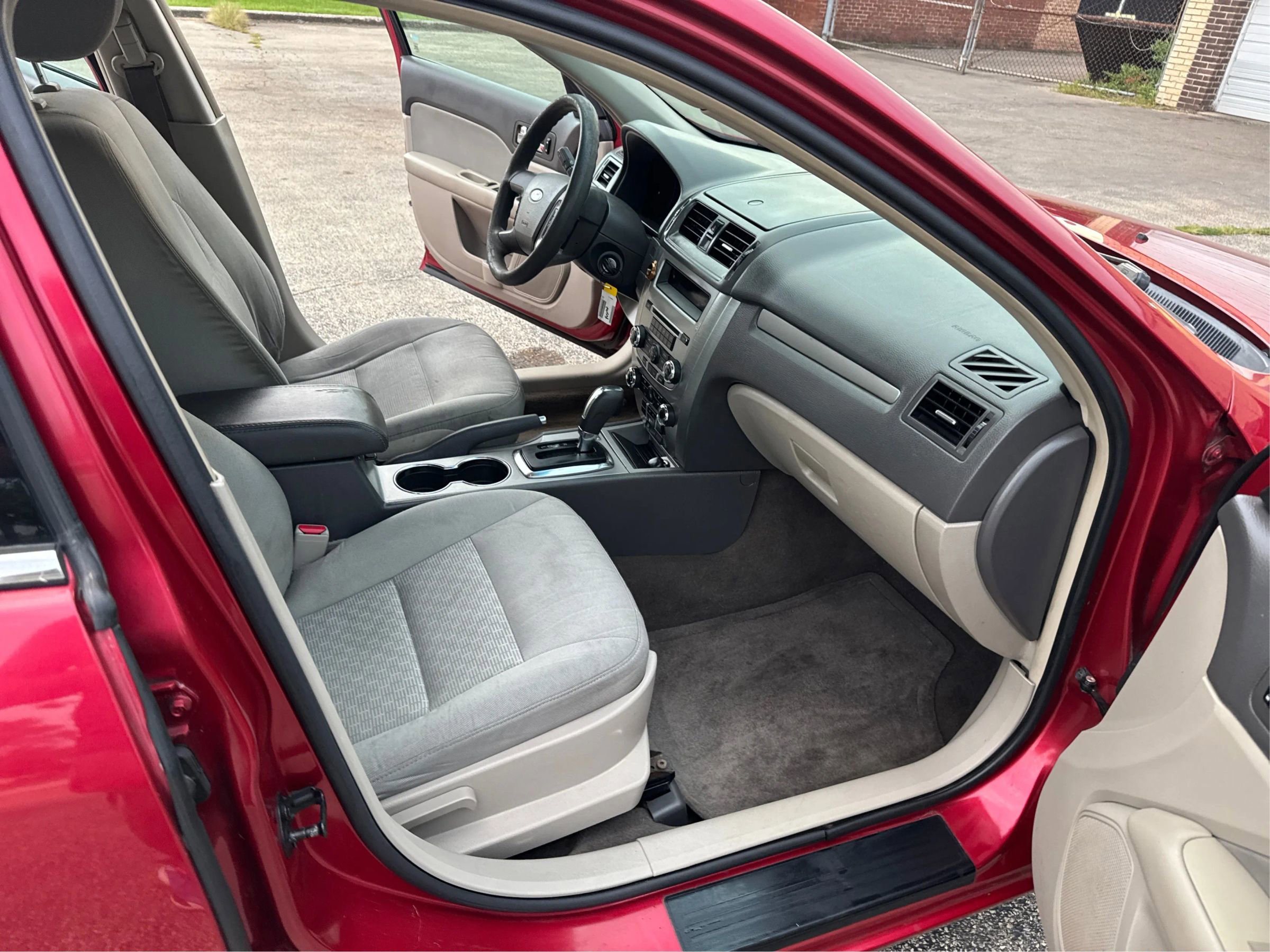 Used 2011 Ford Fusion SE w/ 201A Rapid Spec Order Code image 23