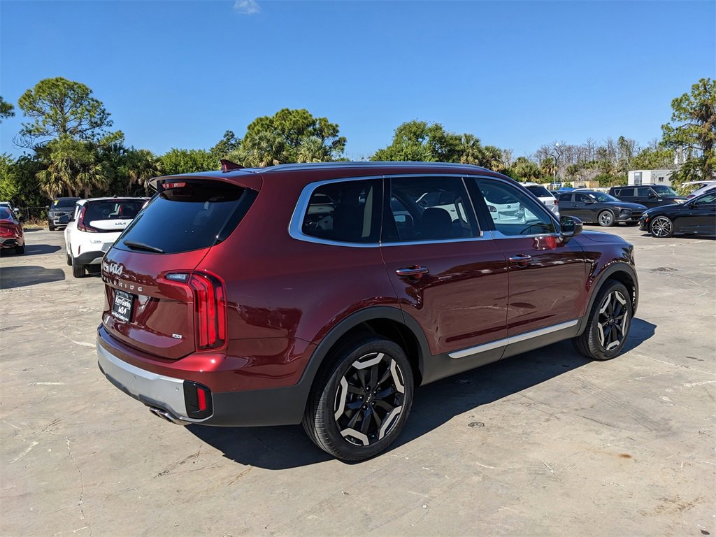 Used 2024 Kia Telluride S w/ S Sunroof Package image 9