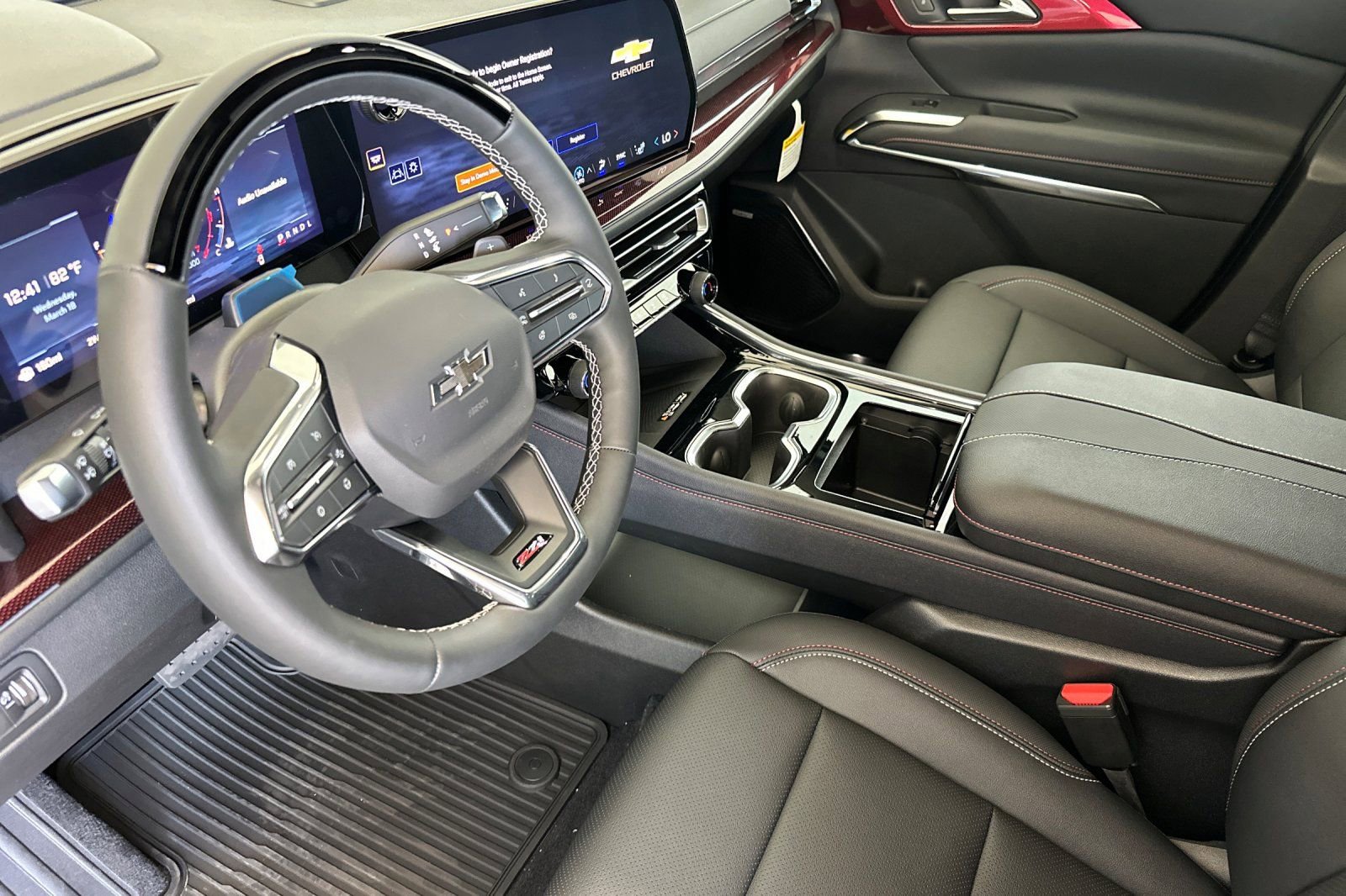 New 2026 Chevrolet Traverse Z71 w/ Enhanced Driving Package image 10