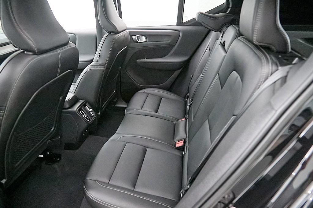Certified 2023 Volvo XC40 B5 Ultimate w/ Climate Package AWD/4WD image 20