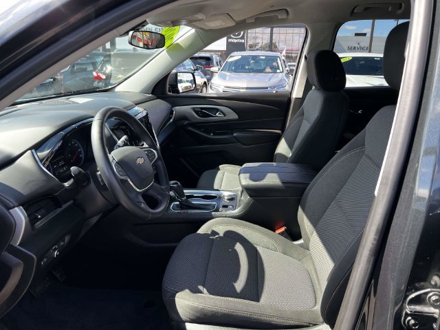 Used 2020 Chevrolet Traverse LT FWD image 16