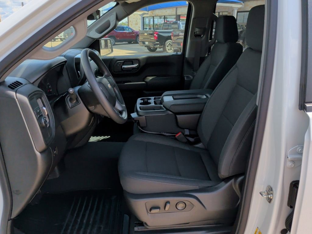 New 2026 Chevrolet Silverado 1500 Custom w/ LPO, Dark Essentials Package RWD image 12