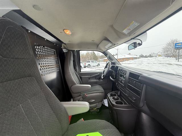 Used 2024 Chevrolet Express 2500 w/ Driver Convenience Package image 20