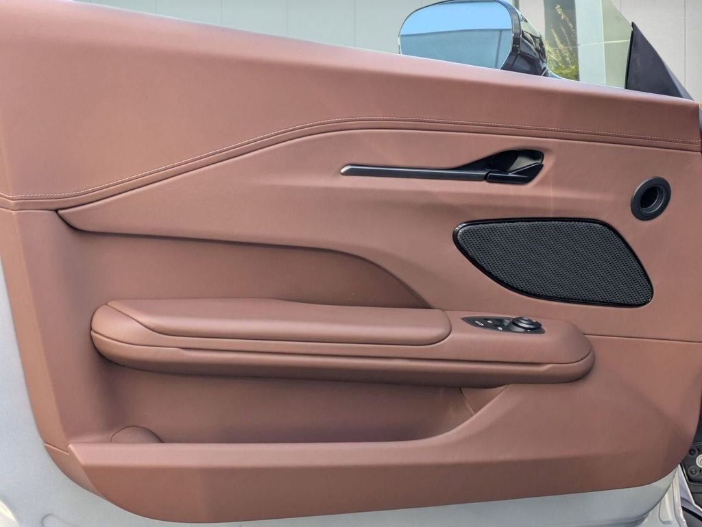 New 2026 Aston Martin V8 Vantage Coupe image 14