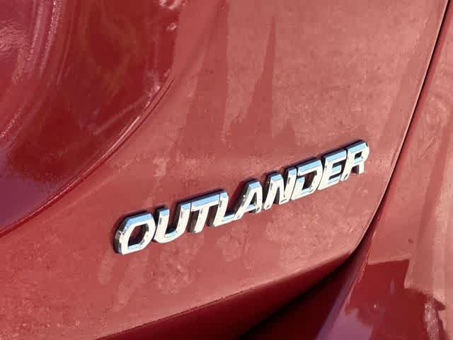Used 2015 Mitsubishi Outlander SE AWD/4WD image 18