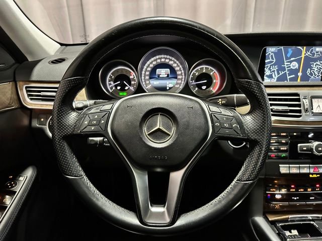 Used 2014 Mercedes-Benz E 250 BlueTEC 4MATIC Sedan image 13
