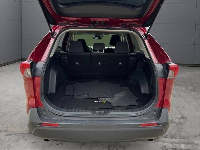Certified 2019 Toyota RAV4 LE w/ Carpet Mat Package AWD/4WD image 79