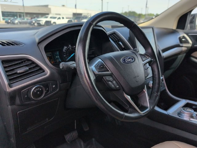 Used 2023 Ford Edge SEL AWD/4WD image 11