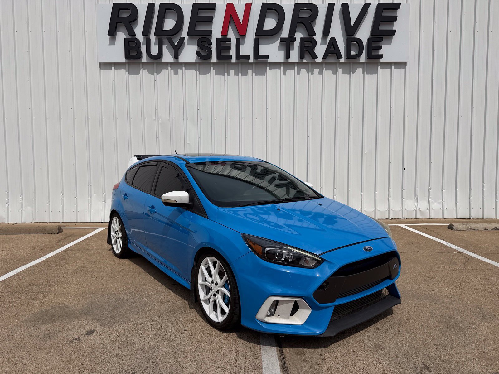 Used 2017 Ford Focus RS AWD/4WD image 10