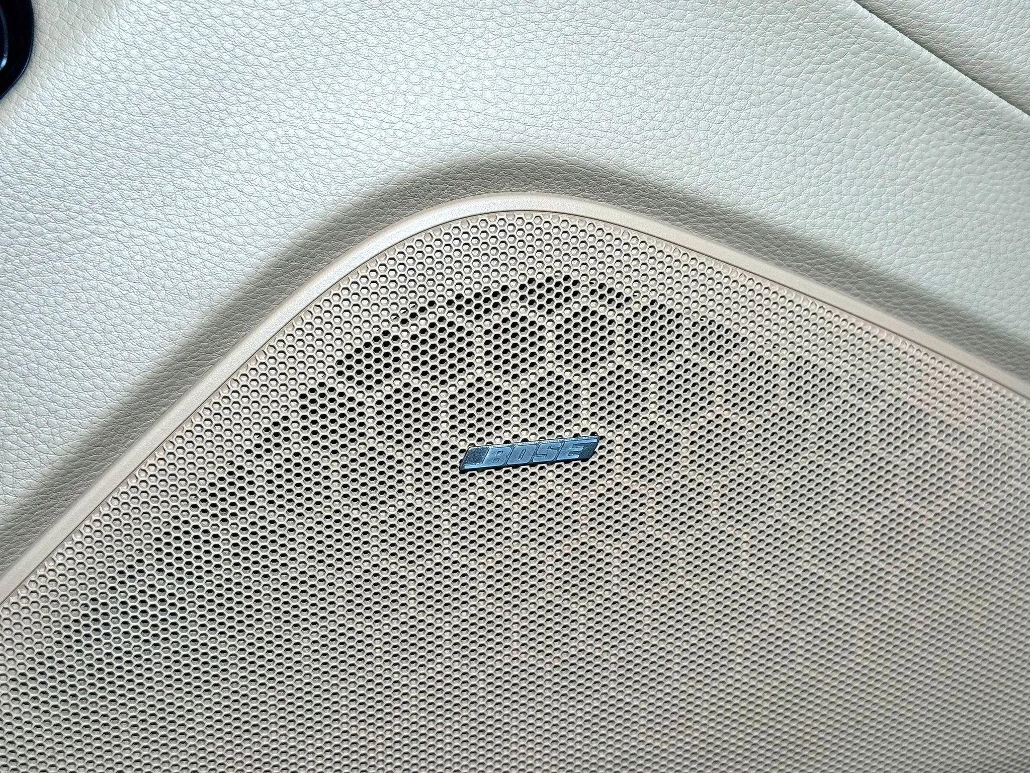 Used 2012 Porsche Panamera S image 25