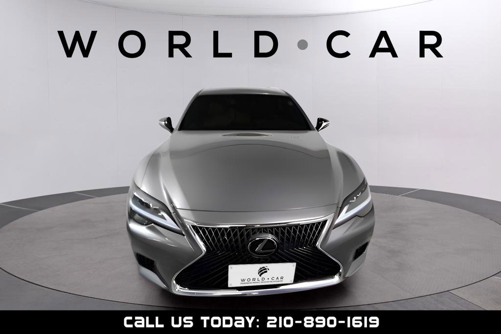 Used 2022 Lexus LS 500 RWD image 2