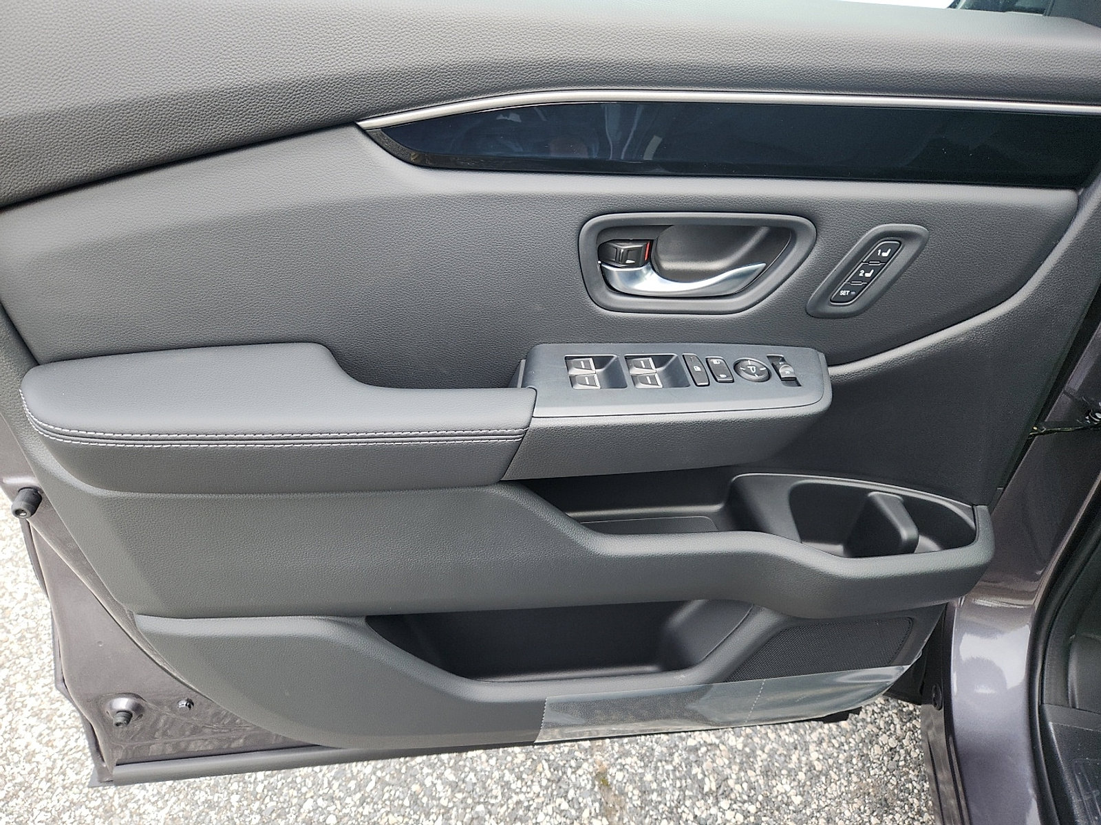 New 2025 Honda Pilot Touring image 8