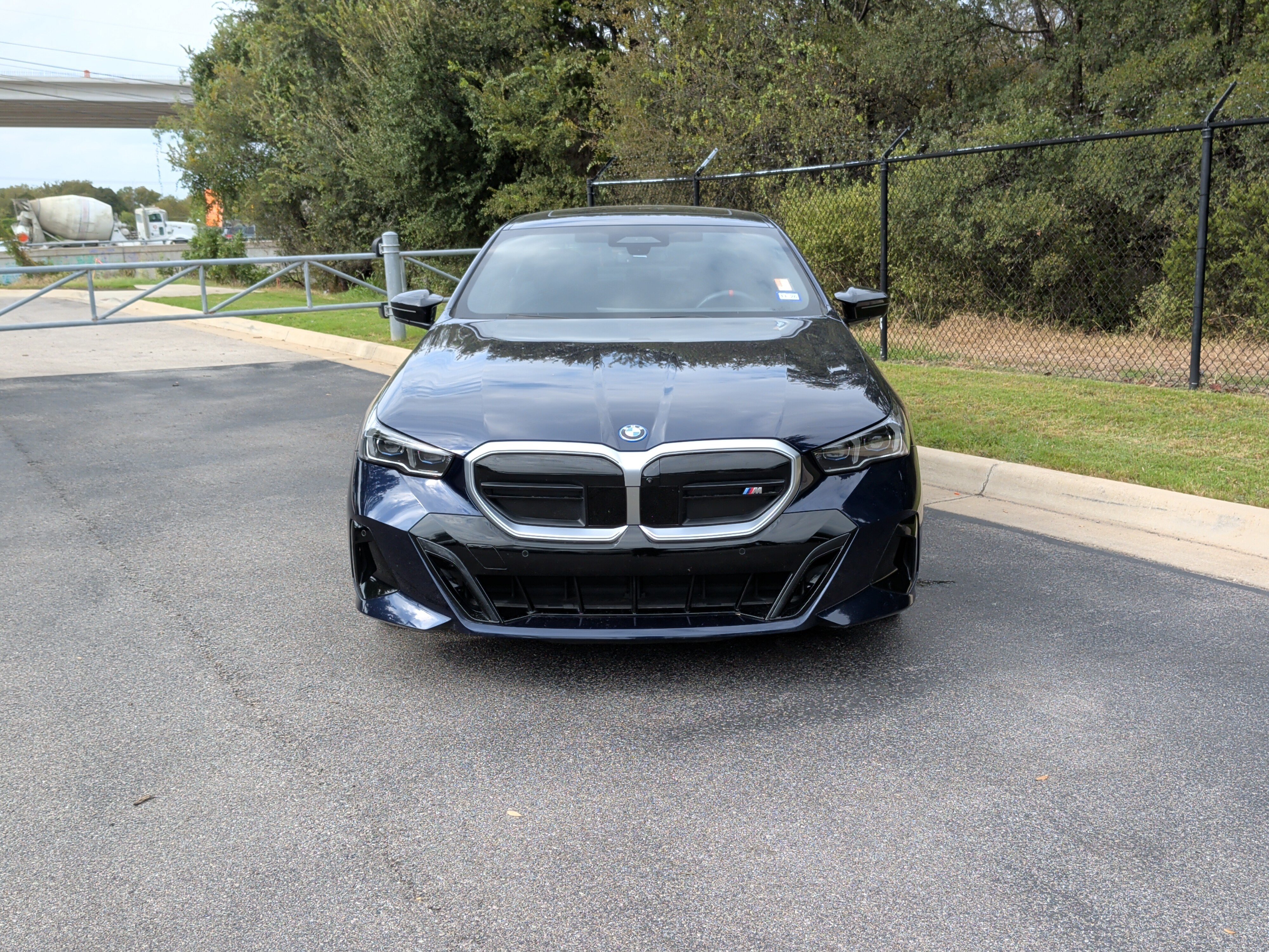 Used 2024 BMW i5 M60 w/ Premium Package AWD/4WD image 3