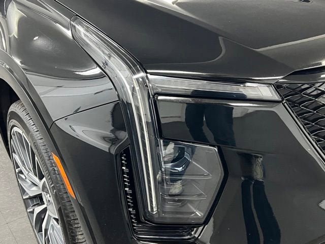 Used 2025 Cadillac XT4 Sport AWD/4WD image 10