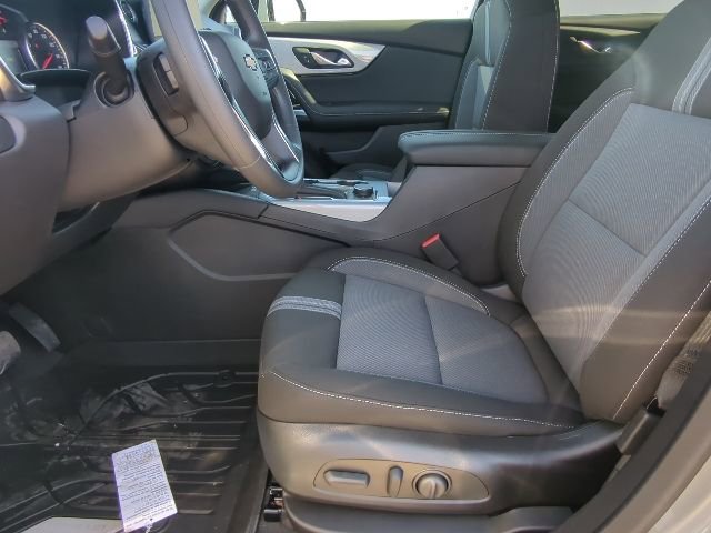 New 2025 Chevrolet Blazer LT w/ Convenience Package image 9