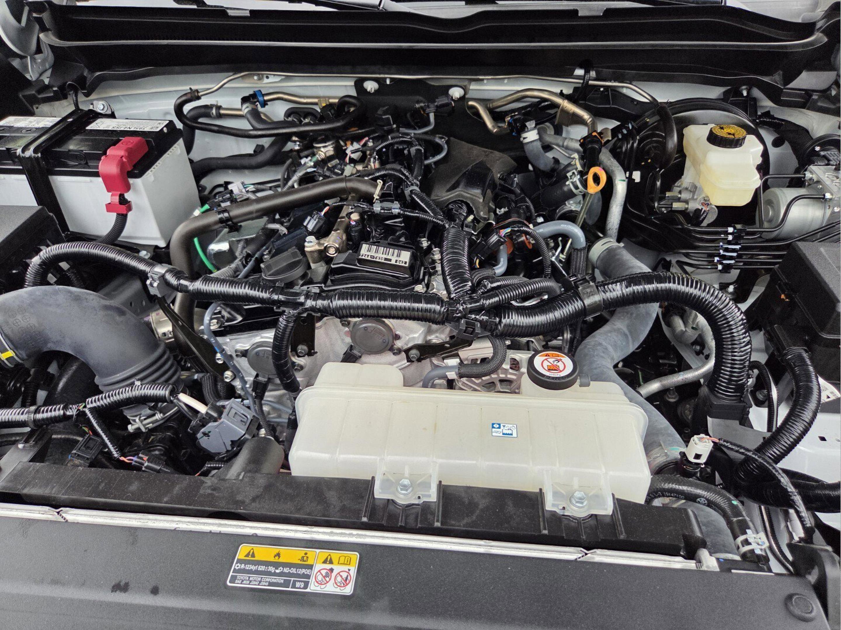 Certified 2025 Toyota Tacoma SR5 RWD image 23