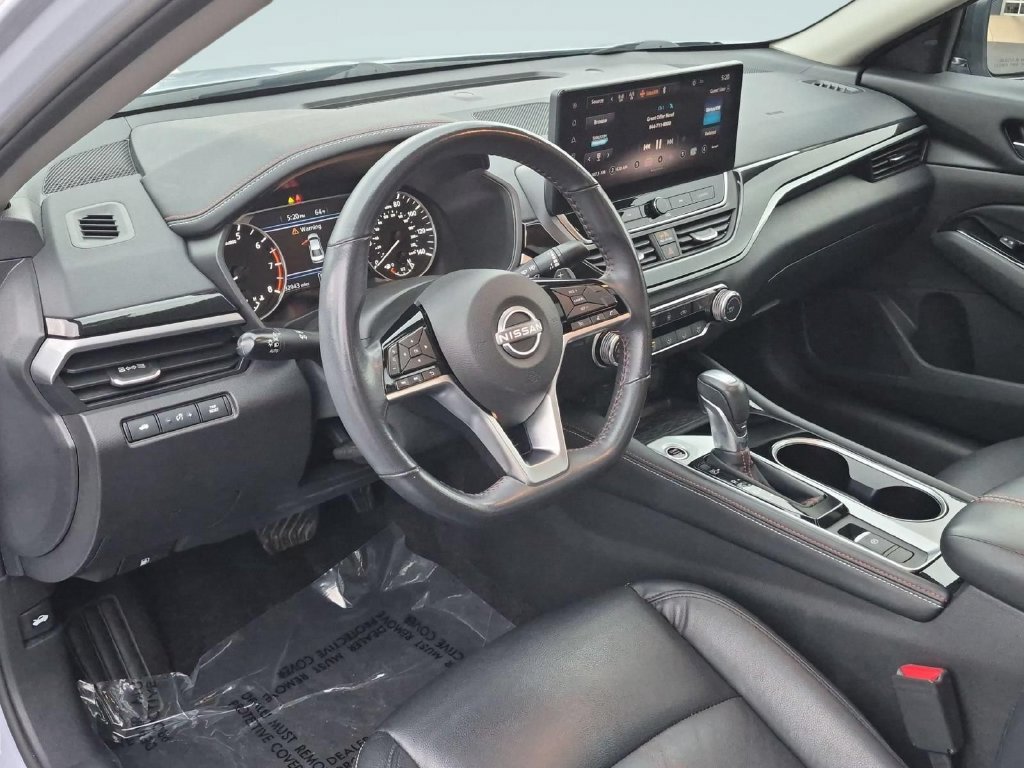Used 2024 Nissan Altima 2.5 SR w/ SR Premium Package AWD/4WD image 14