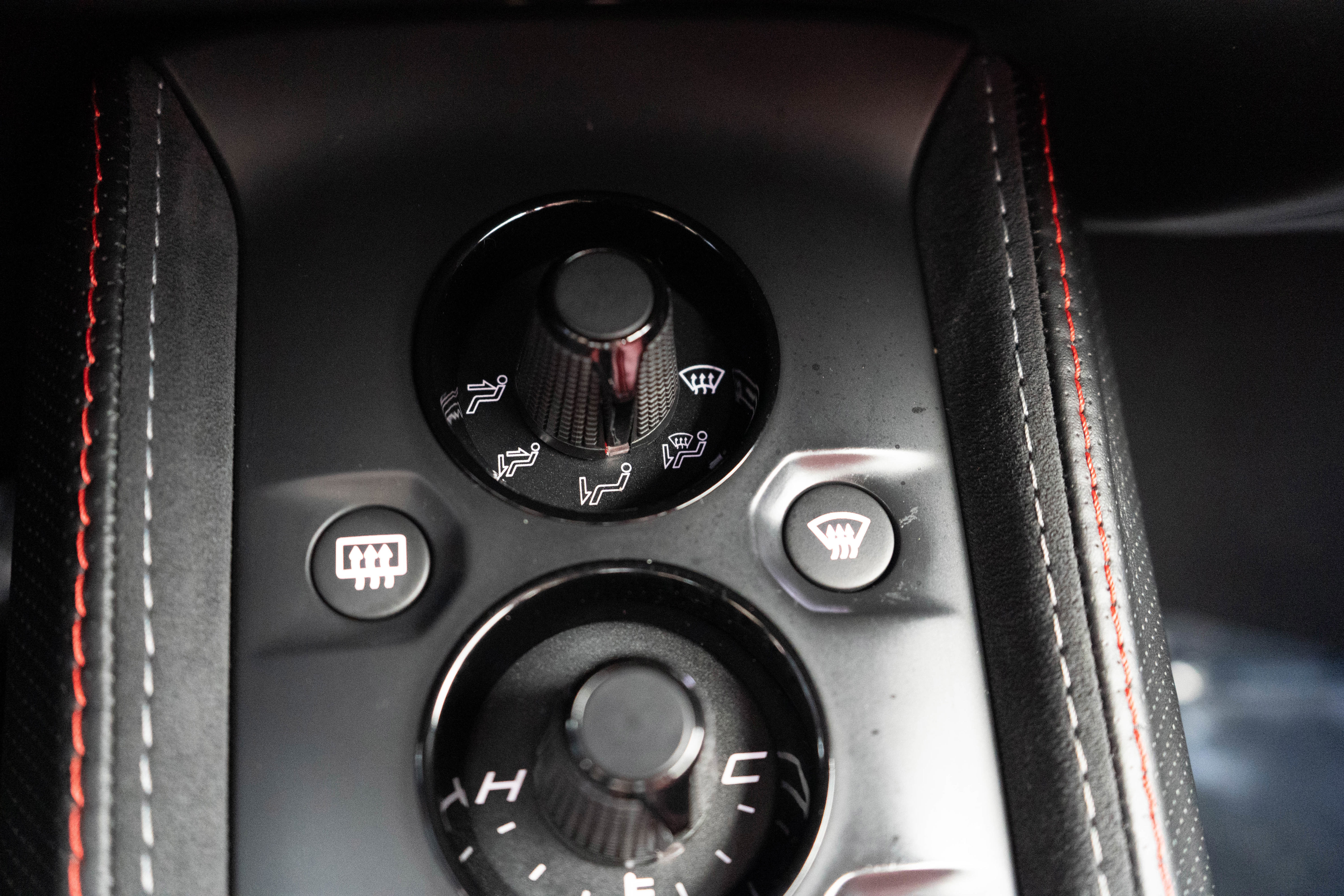 Used 2020 Lotus Evora image 21