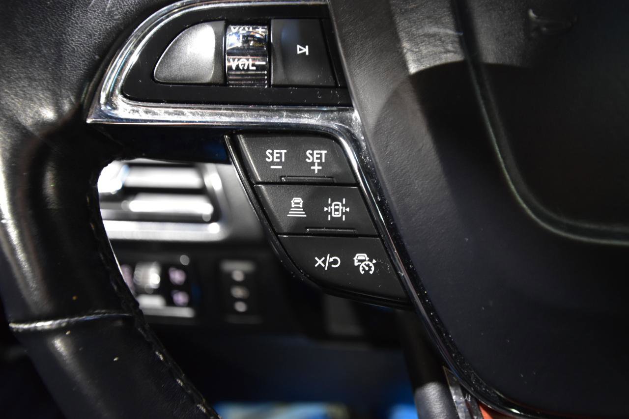 Used 2023 Lincoln Navigator Reserve AWD/4WD image 21