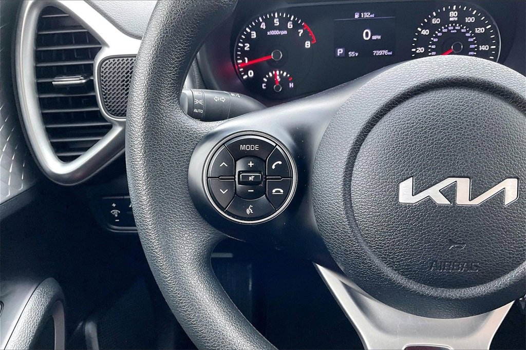Certified 2022 Kia Soul LX w/ Technology Package image 17